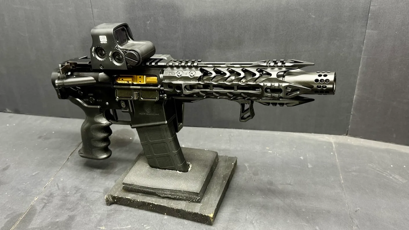 War Lance 8.5" Folding AR-15 Pistol – Suppressor Ready | LAW Folder | Rave Trigger | Titanium BCG | Choose 5.56 or 300 BLK